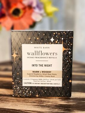 White Barn Into The Night Wallflowers Refill - Black & Gold